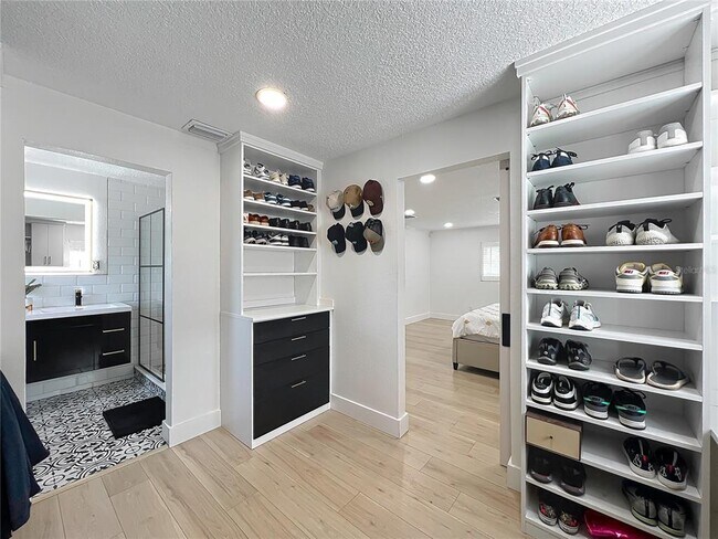 Building Photo - 4611 Cranston Pl