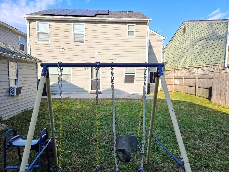 Building Photo - 745 Guy Ave