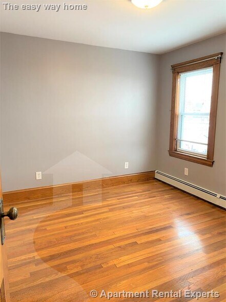 Building Photo - 167 Harvard St