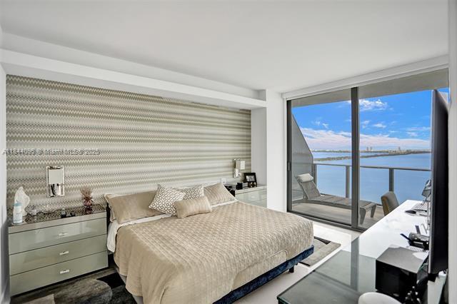 Building Photo - 460 NE 28th St