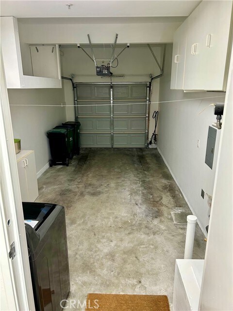 Building Photo - 2201 Ladrillo Aisle
