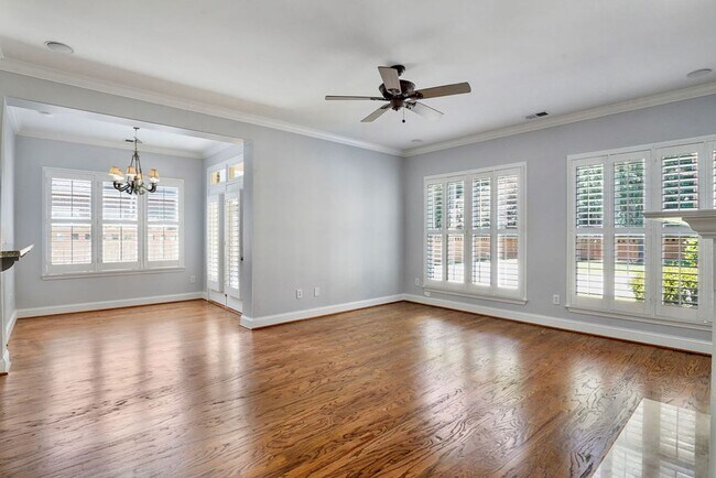 Building Photo - 4040 Alston Way
