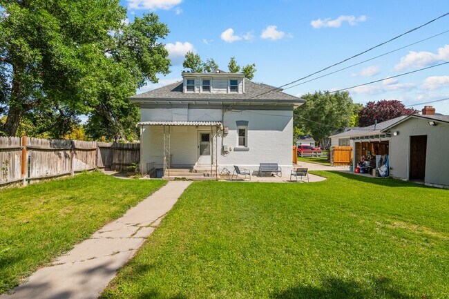 Building Photo - The One Spanish Fork Rental You Don't Want to Miss"