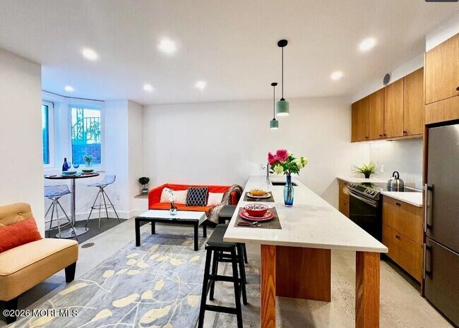 Building Photo - 71 Booraem Ave