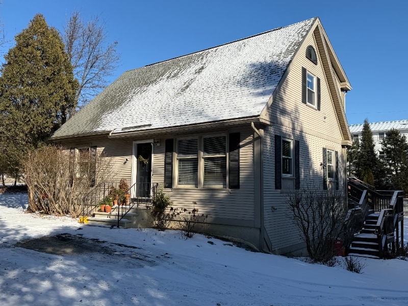 Building Photo - 2 Brickyard Rd