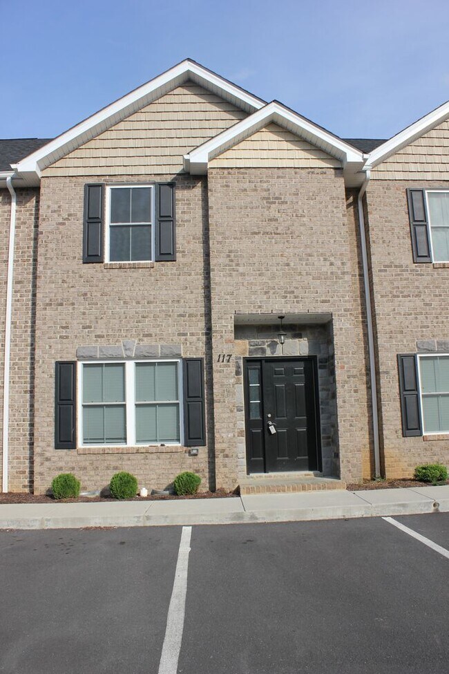Primary Photo - Townhouse for Rent in Cedar Point