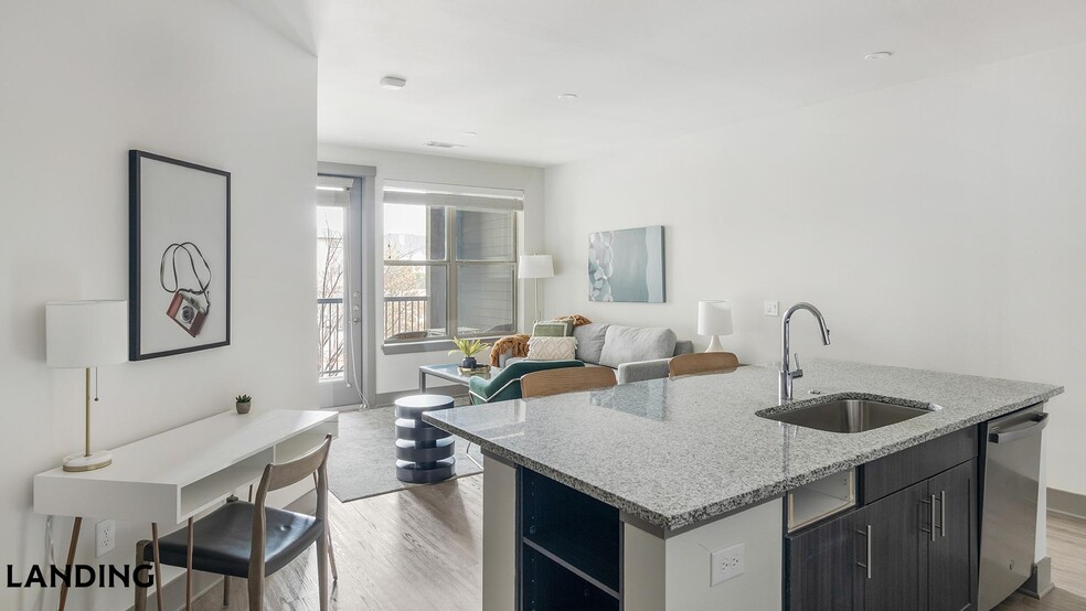 Building Photo - 2650 S McDonald St