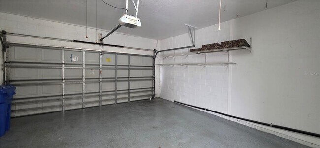 Building Photo - 1305 Lakehurst Way