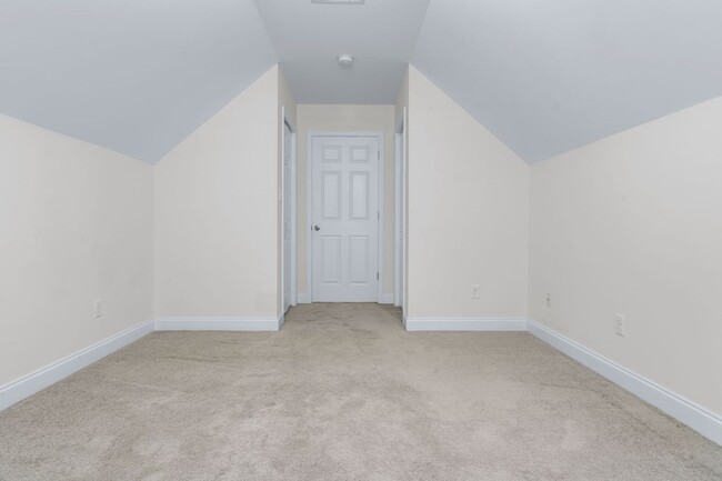 Building Photo - 112 Senah Dr