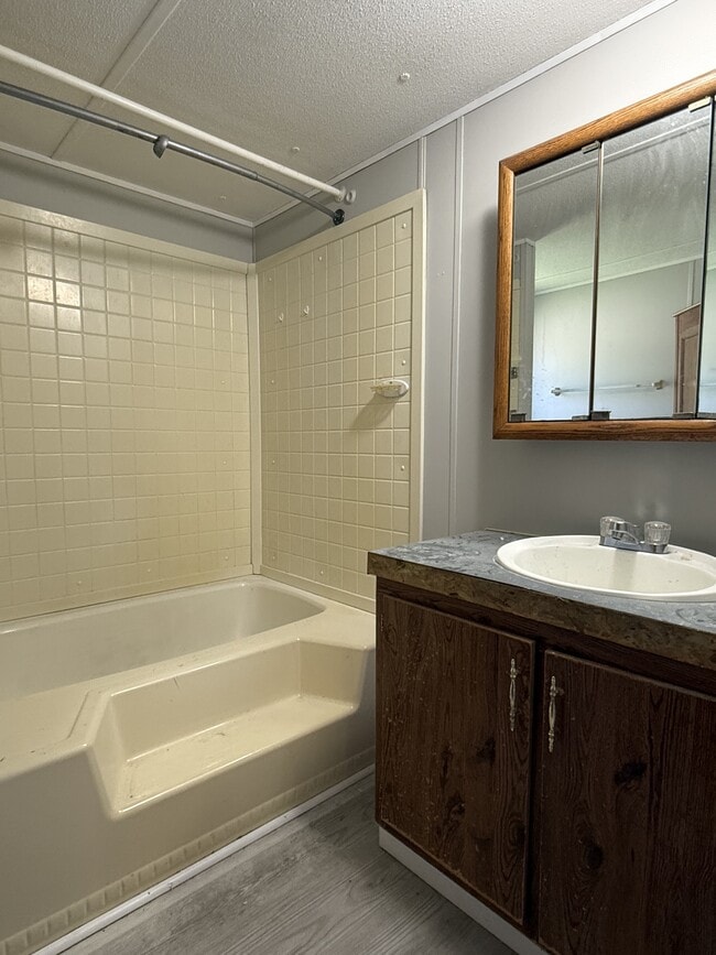 Building Photo - 4617 US-60