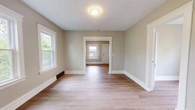 Primary Photo - 4202 Ardmore Ave