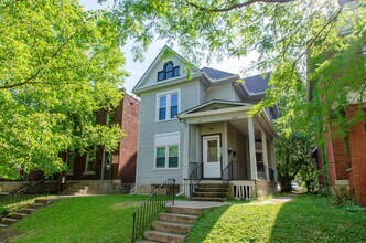 Building Photo - 1476-1478 Michigan Ave.   Mgt