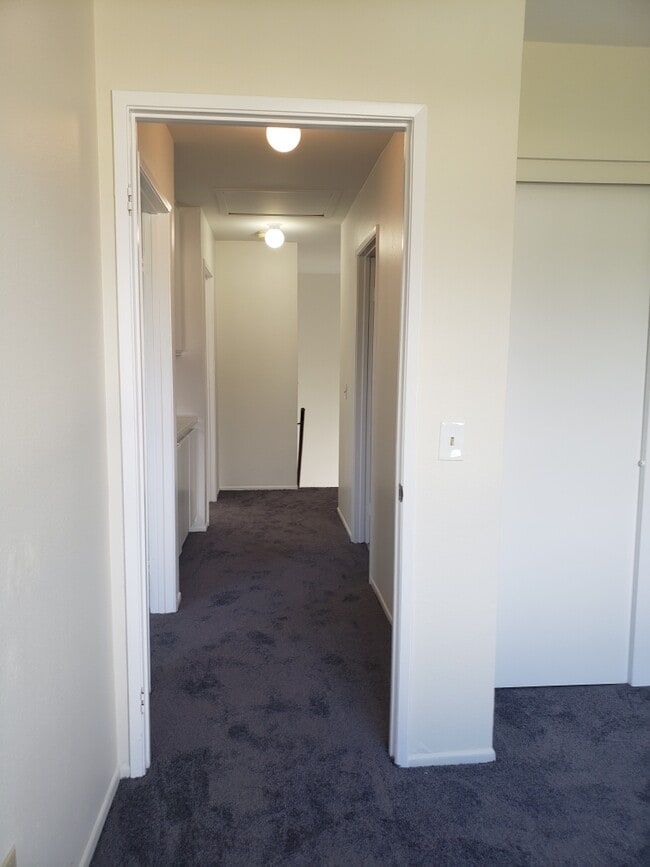 Building Photo - 8338 Woodley Pl