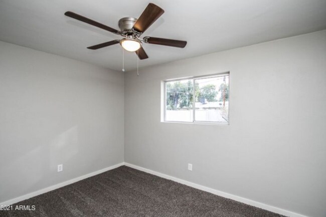 Building Photo - Beautiful remodel home near ASU