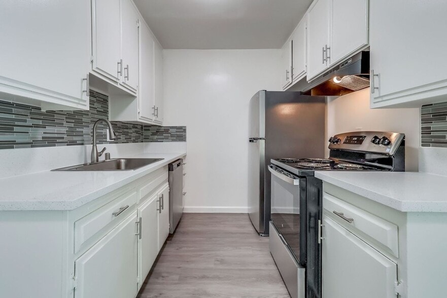 Interior Photo - Premier Apartment Complex Near Hollywood P...