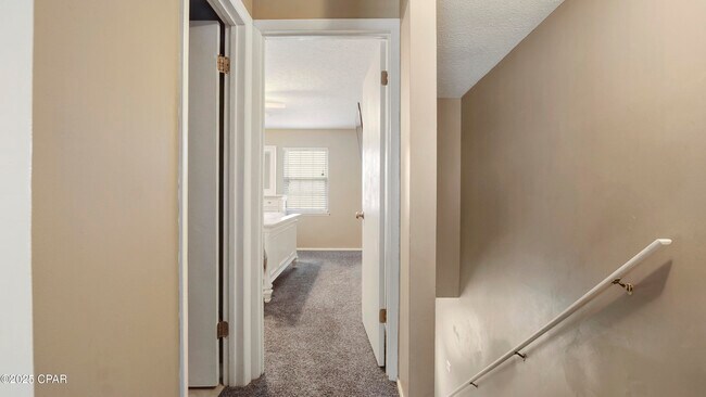 Building Photo - 2518 Johnson Dr