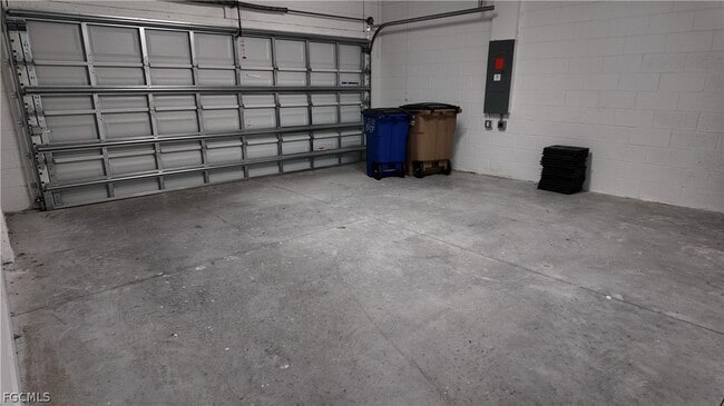 Building Photo - 3700 Passion Vine Dr