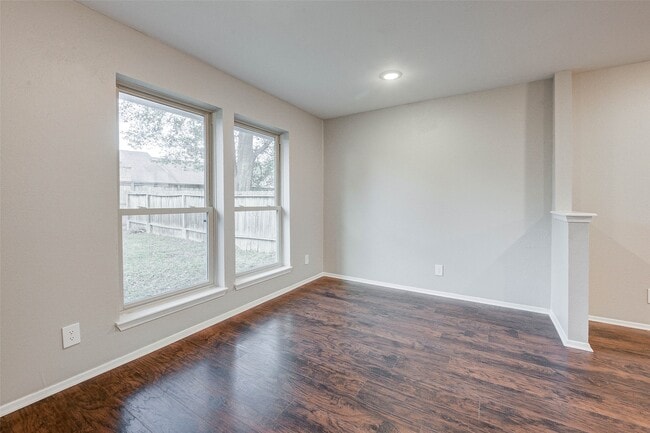 Building Photo - 5211 Sweetwind Ln