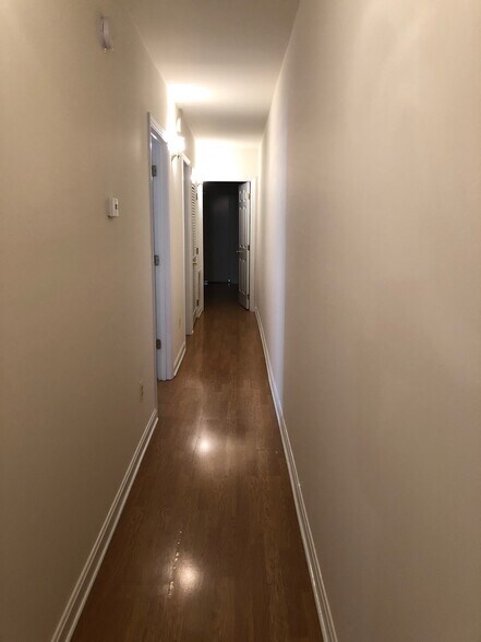 Building Photo - 3024 Saint Paul St