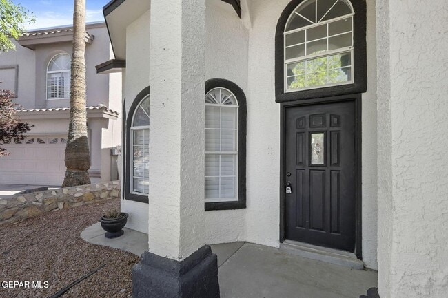 Building Photo - 12425 Red Sun Dr