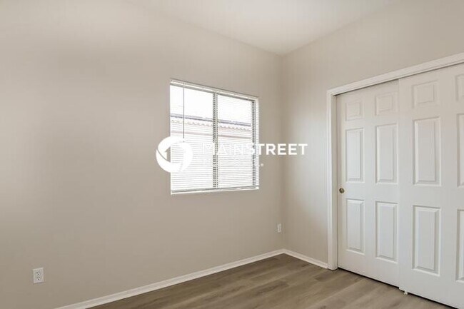 Building Photo - 4 Bedroom Pet-Friendly Home in Sahuarita, AZ with Main Street Renewal