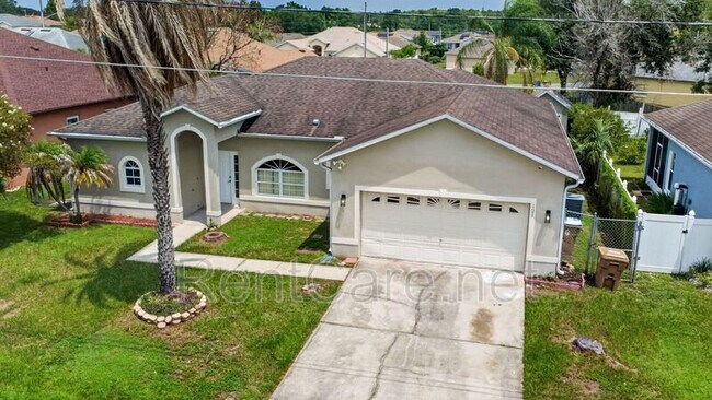 Building Photo - 121 Aurelia Ct