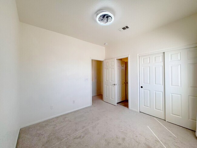 Building Photo - 7849 Blue Brook Dr