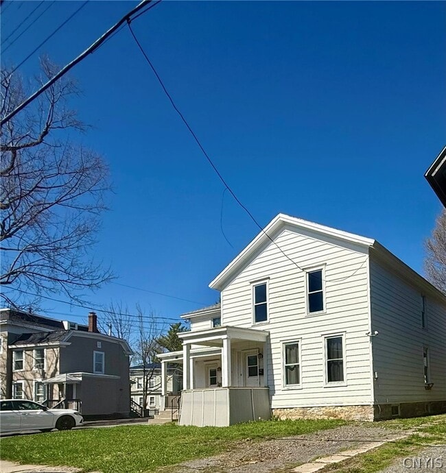 Building Photo - 417 Franklin St