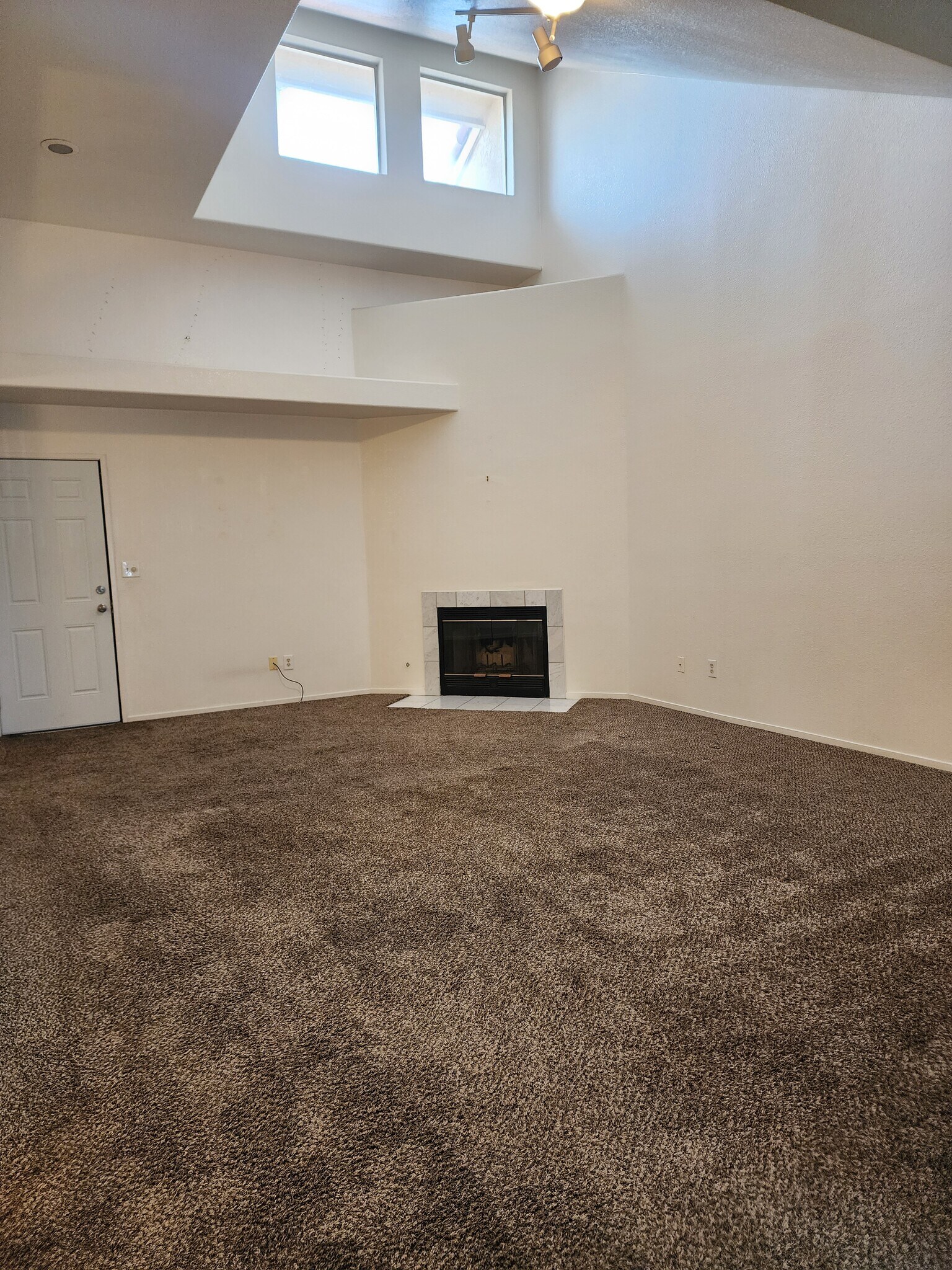 Building Photo - 3195 Whittier Ave