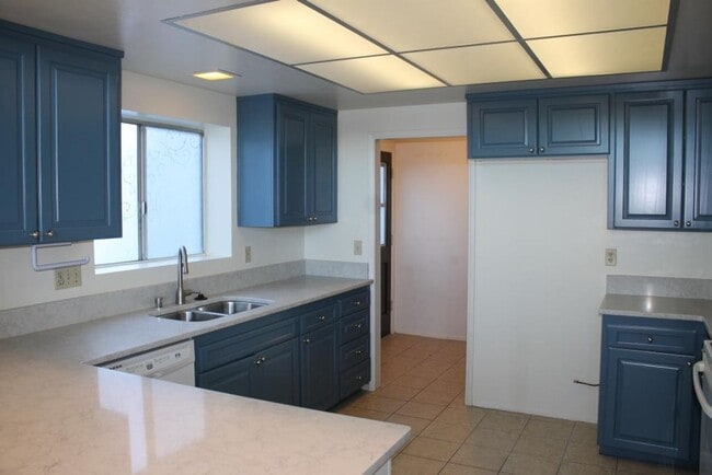 Building Photo - 2Bed/2.5Bath Home in Bonsall w/ a View~ Cl...