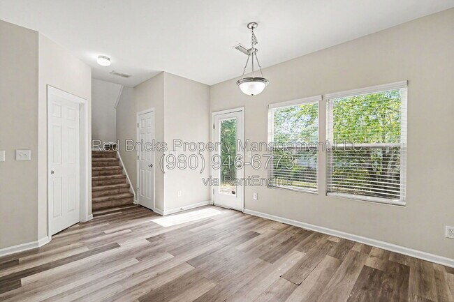 Building Photo - 11325 Deer Chase Ln