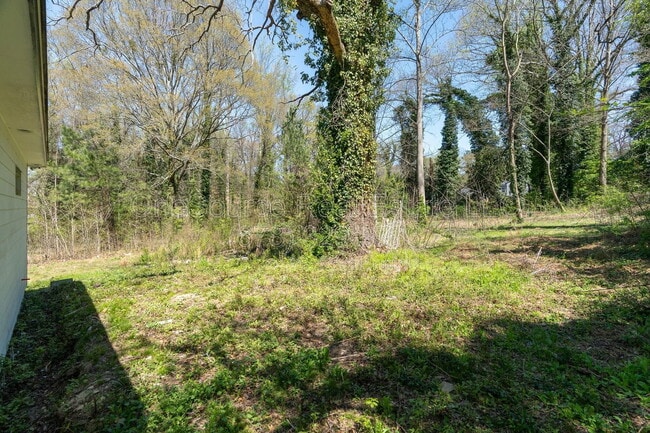 Building Photo - 665 S Eugenia Pl NW