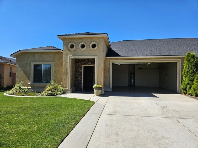 Building Photo - 2817 Tuscanna Dr