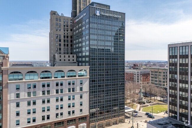 Building Photo - 10 Lafayette Sq
