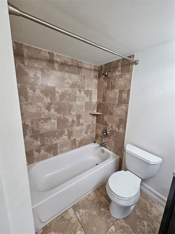 Building Photo - 5583 Courtyard Dr