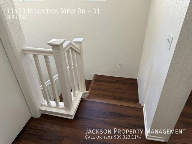 Building Photo - 11433 Mountain View Dr