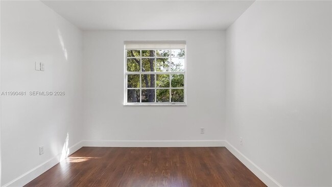 Building Photo - 876 Garnet Cir