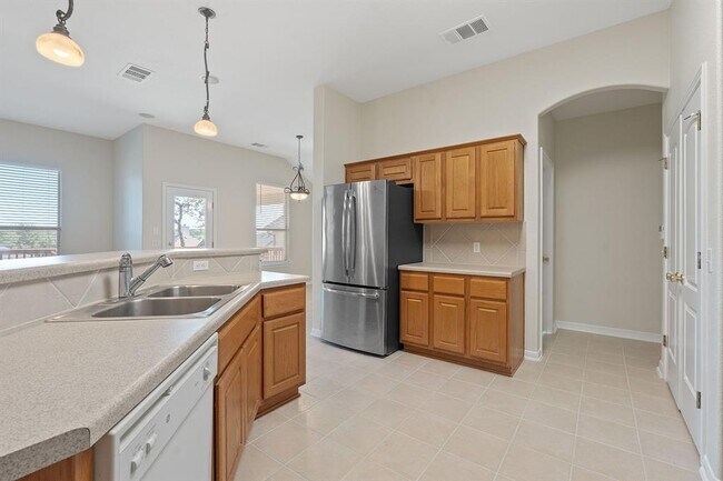 Building Photo - 521 Manchester Ln