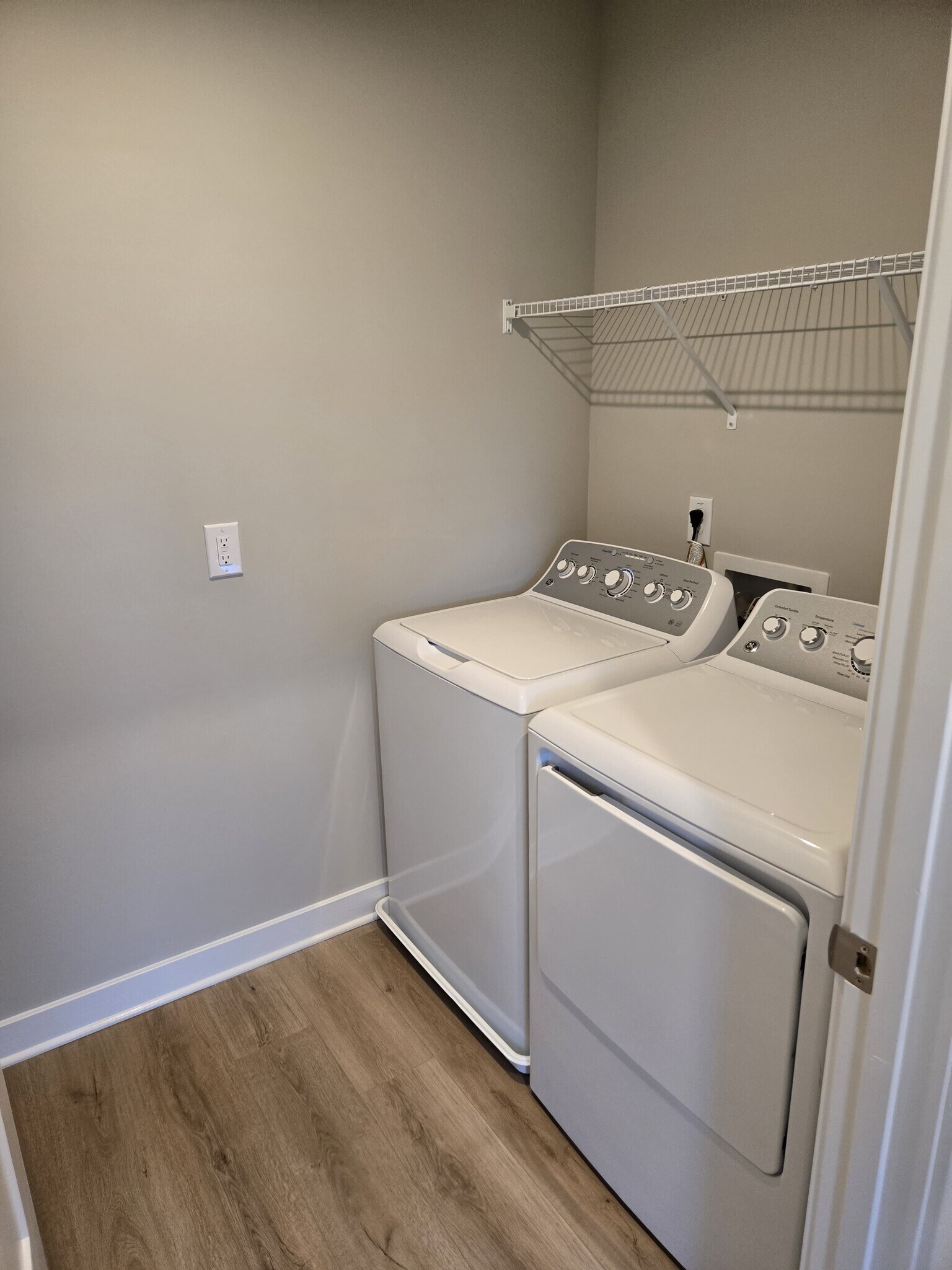 Laundy Room - 569 Impala Trce