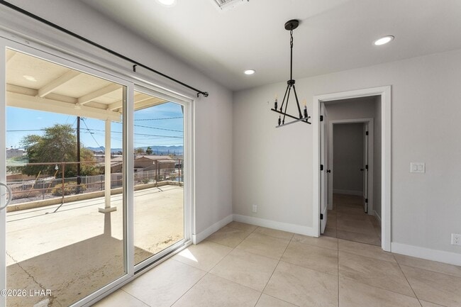 Building Photo - 2150 Lake Havasu Plaza