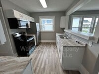 Building Photo - 839 Allison Ave