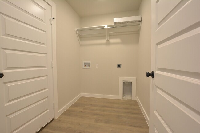 Building Photo - 3009 140th St