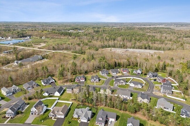 Building Photo - 2 Lodge Dr