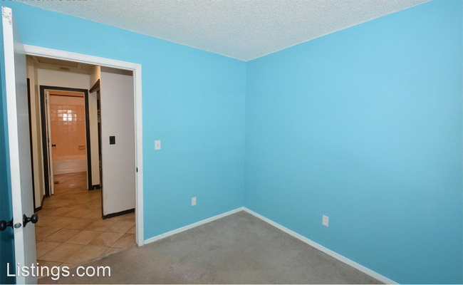 Building Photo - 3 br, 1 bath House - 8195 Freemantle Dr