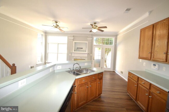 Building Photo - 25492 Freda Ln