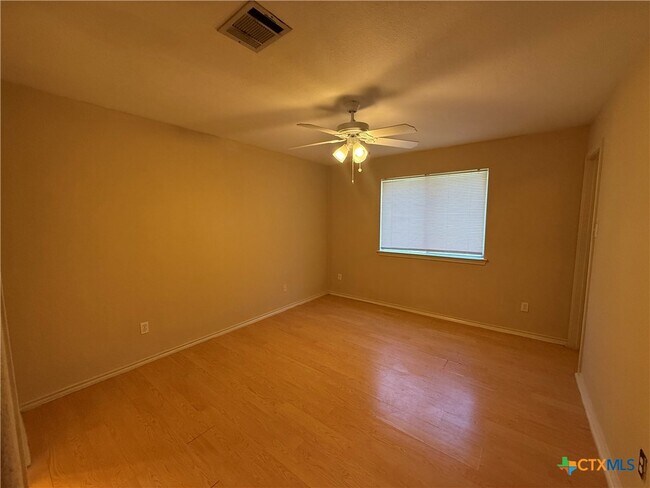 Building Photo - 851 Sagewood Trail