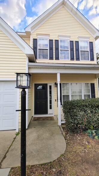 Building Photo - 2032 Cartier Ruby Ln