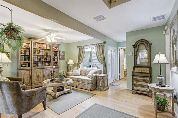 Building Photo - 12975 Wirevine Ln