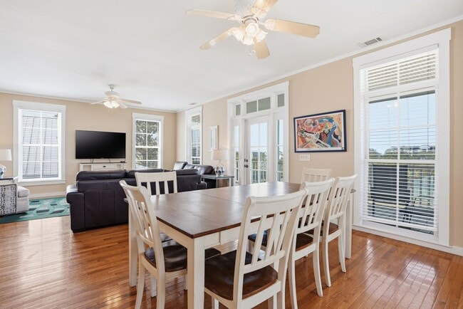 Building Photo - Fully Furnished Home on Tybee Island for Lease!