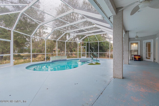 Building Photo - 5466 River Trail Rd N